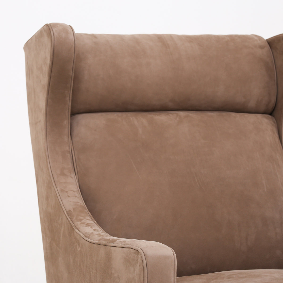 BM 2204 - 'Wing-back chair' in Royal Nubuck