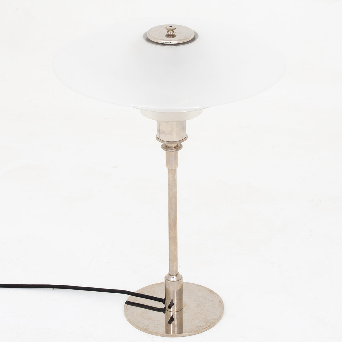 PH 4/3 - Table lamp w. matt glass shades