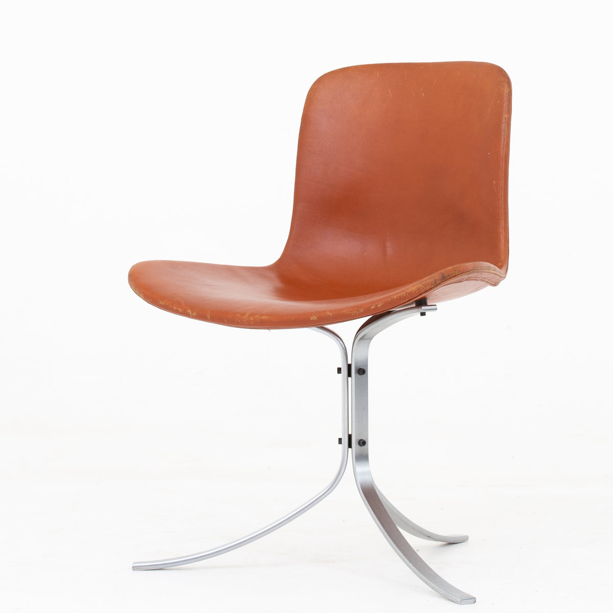 PK 9 - 'Tulip Chair' in cognac leather