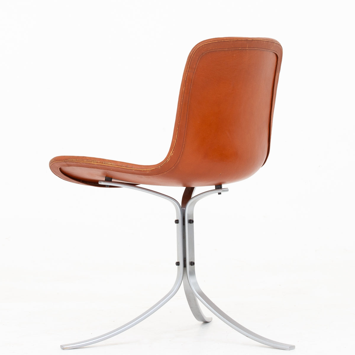 PK 9 - 'Tulip Chair' in cognac leather