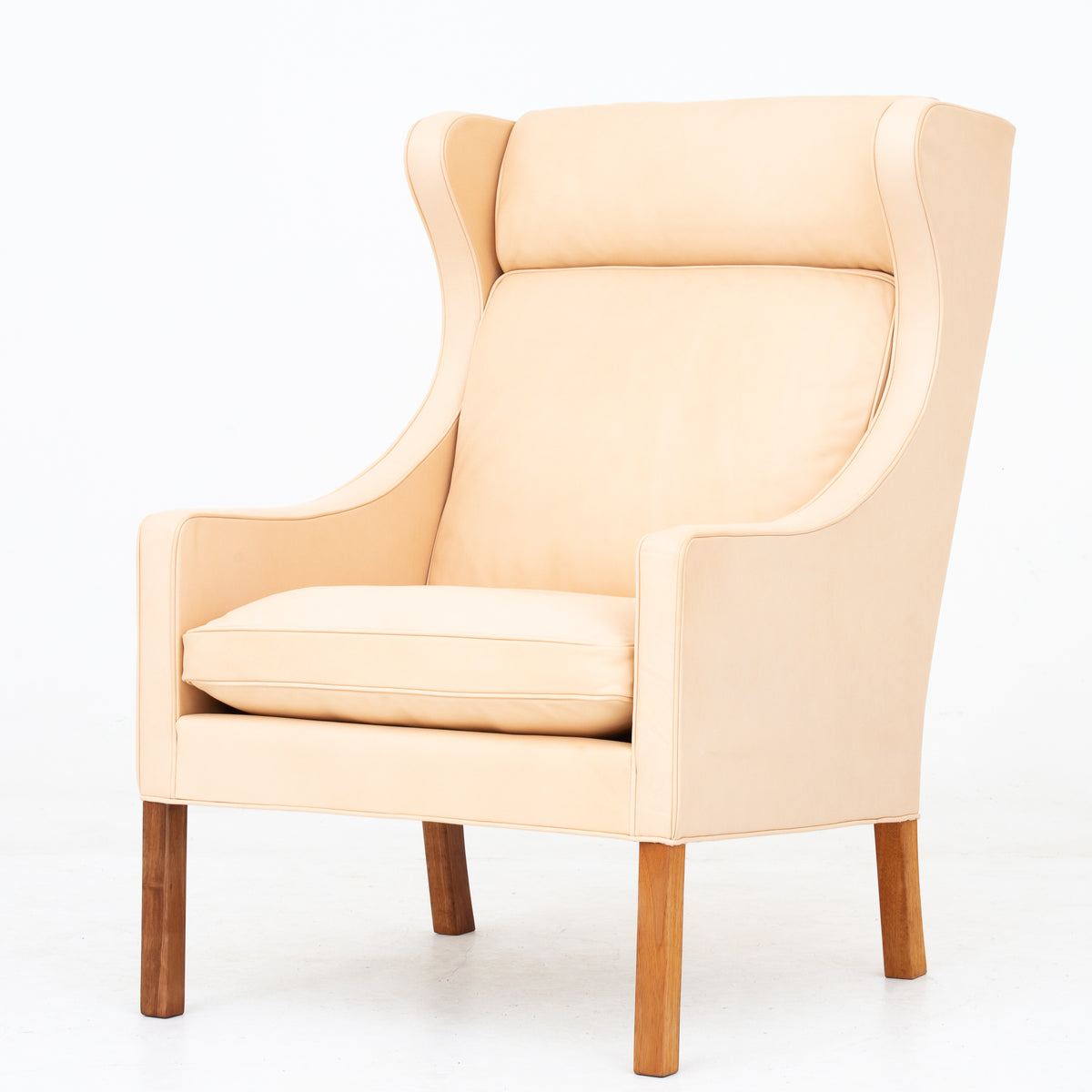 BM 2204 - 'Wing-back chair' in natural leather