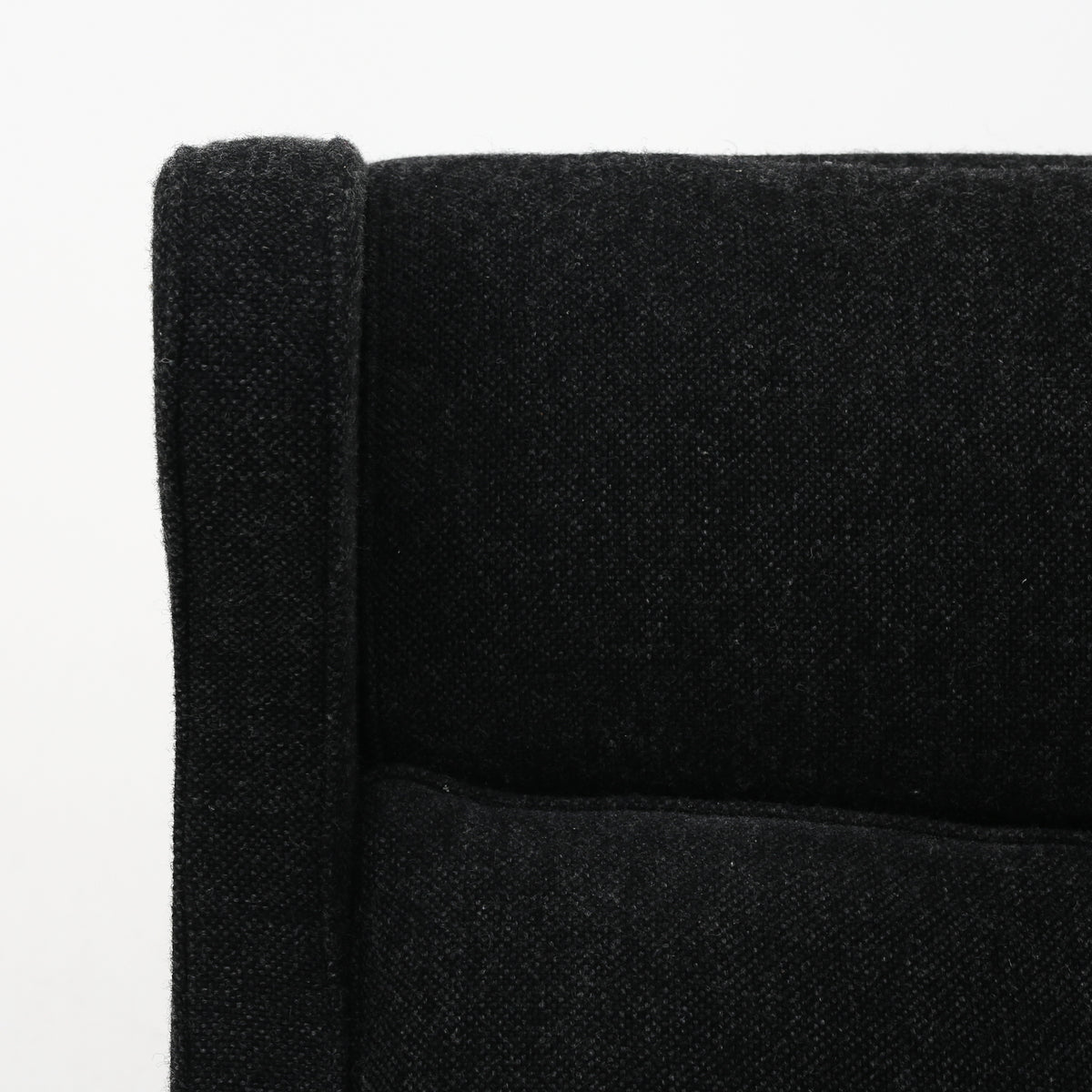 BM 2204 - Wing-back chair in dark wool