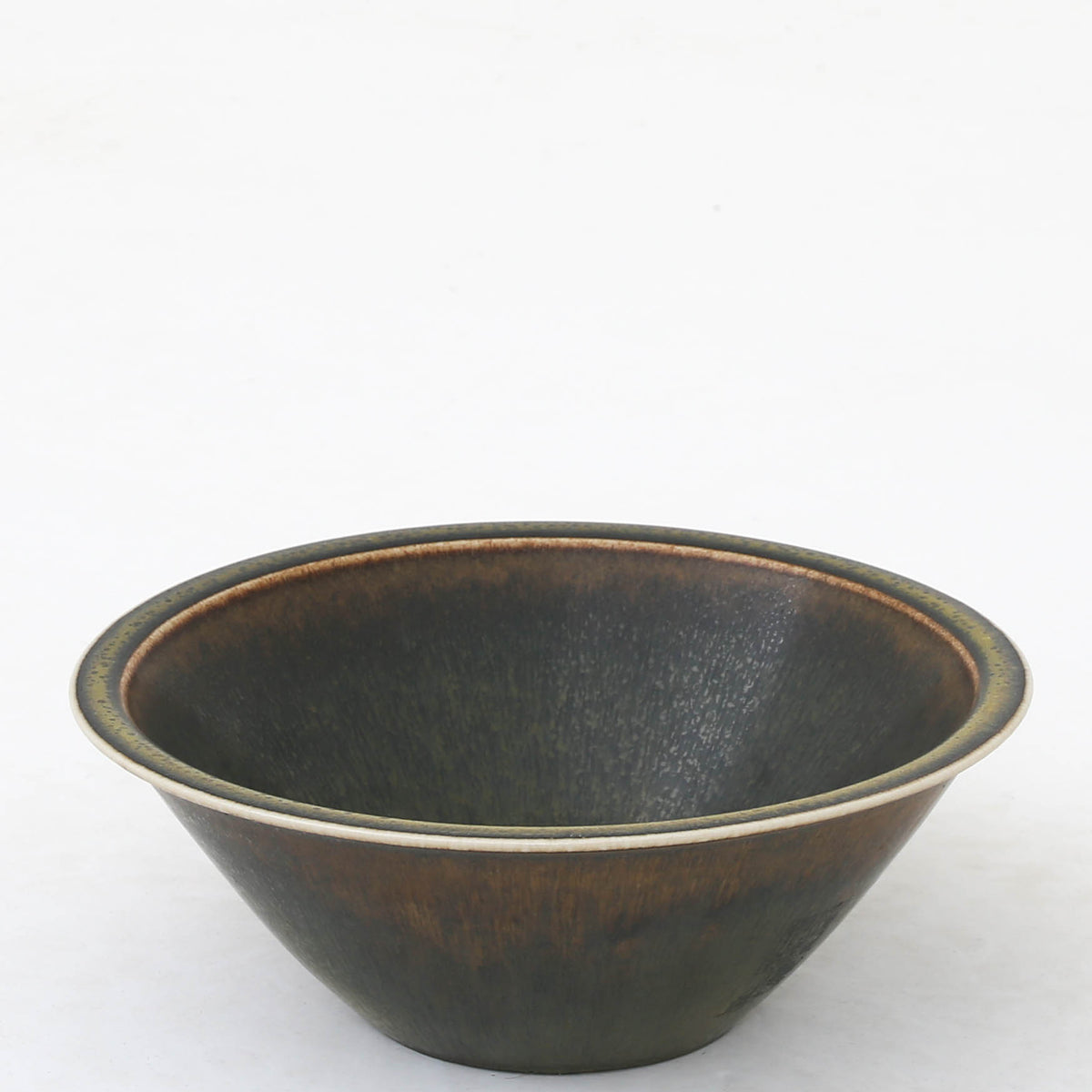 Large bowl in stoneware