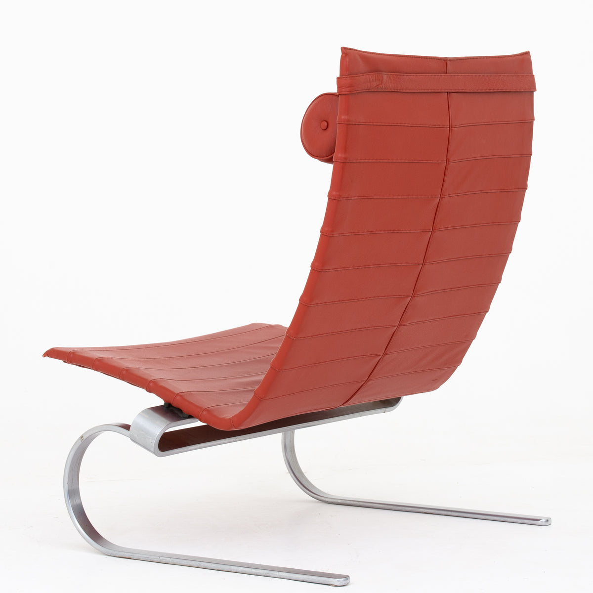 PK 20 - Easy chair with red leather