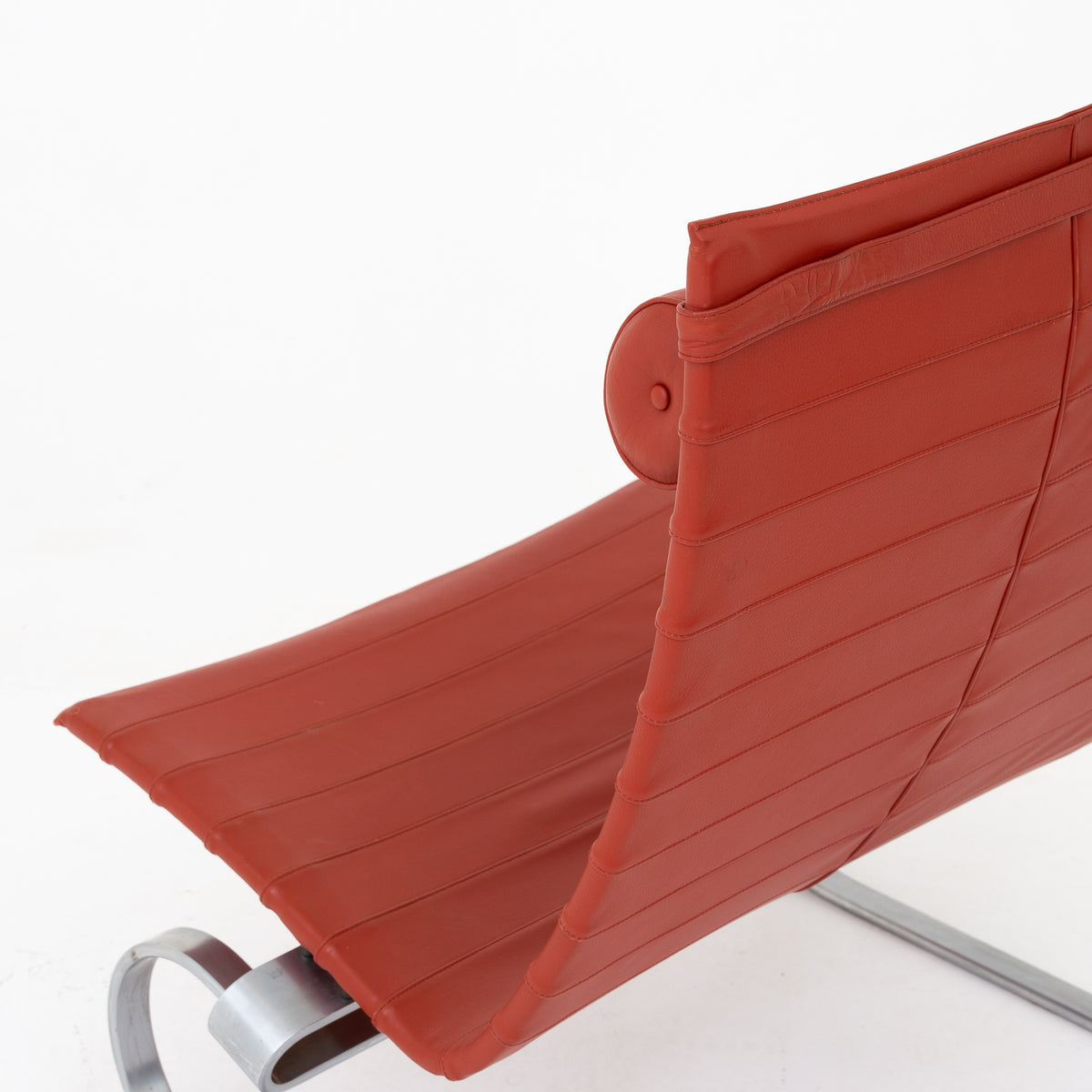 PK 20 - Easy chair with red leather