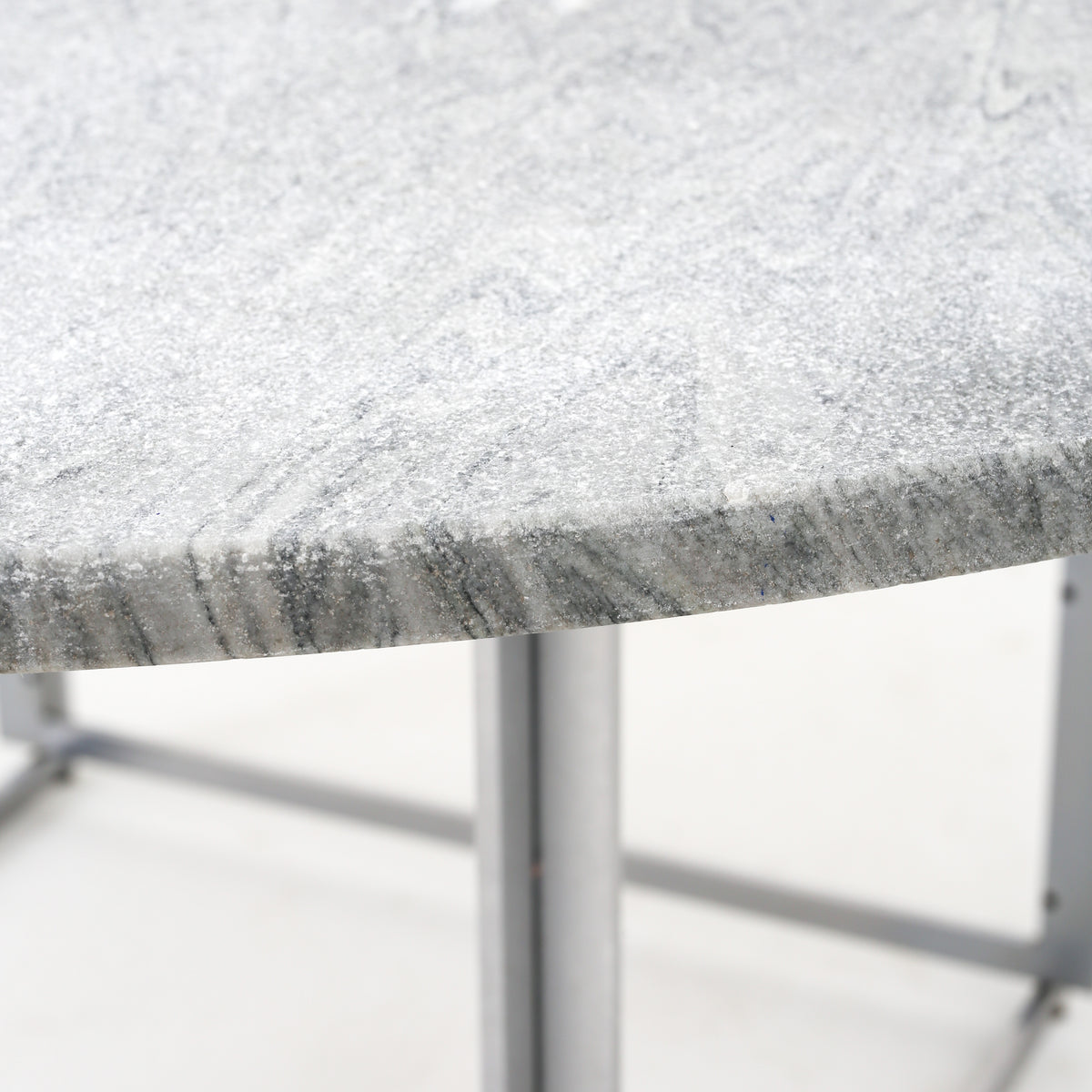 PK 54 - Dining table w. Cipollino marble