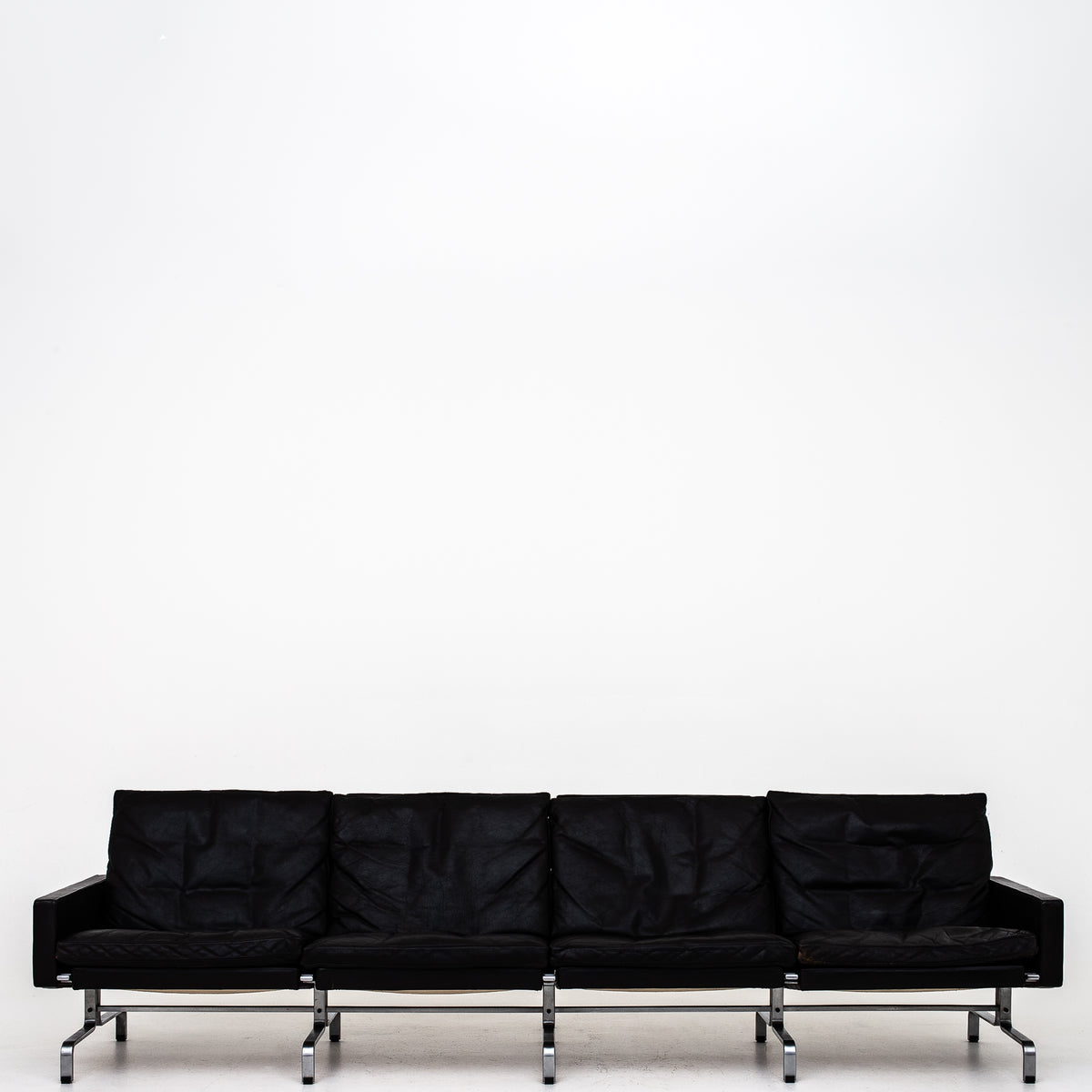 PK 31/4 - 4 seater sofa in original leather