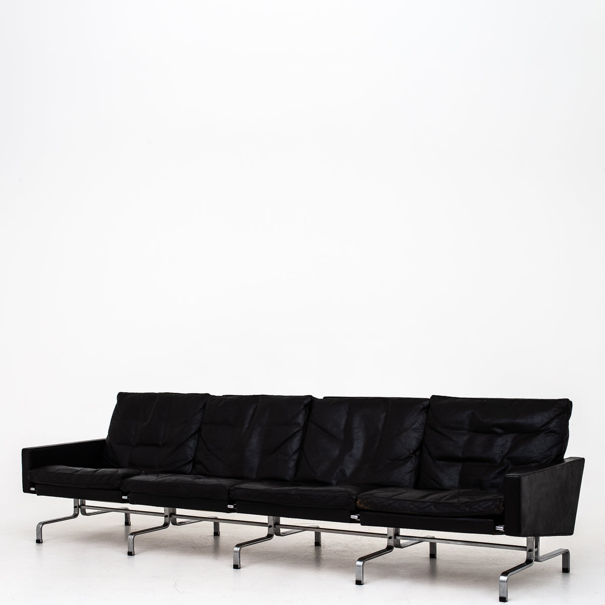 PK 31/4 - 4 seater sofa in original leather