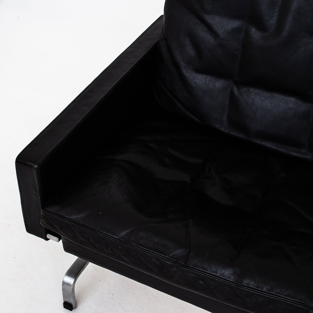 PK 31/4 - 4 seater sofa in original leather