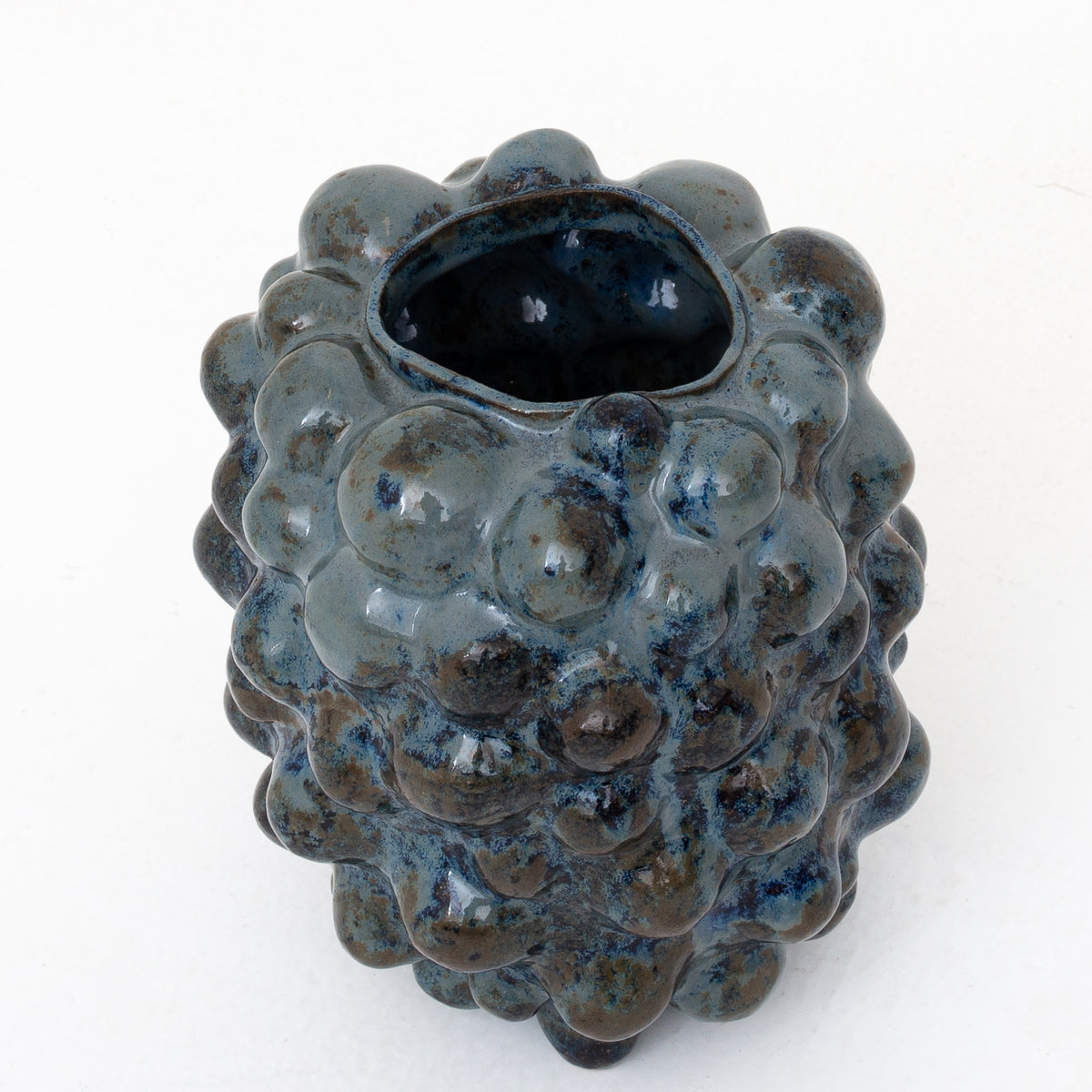 Organic vase in stoneware