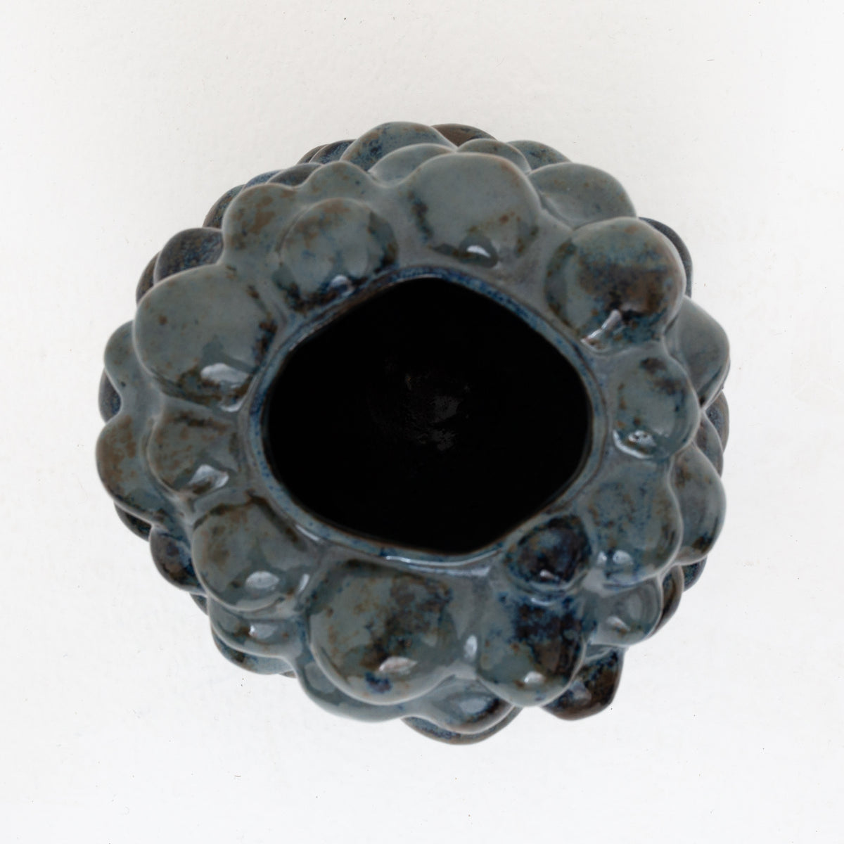 Organic vase in stoneware