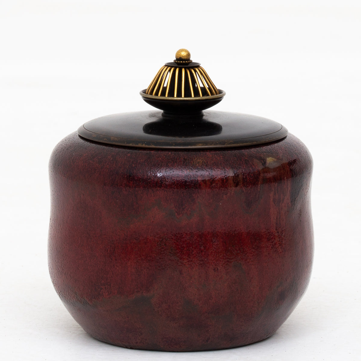 Jar in stoneware w. lid