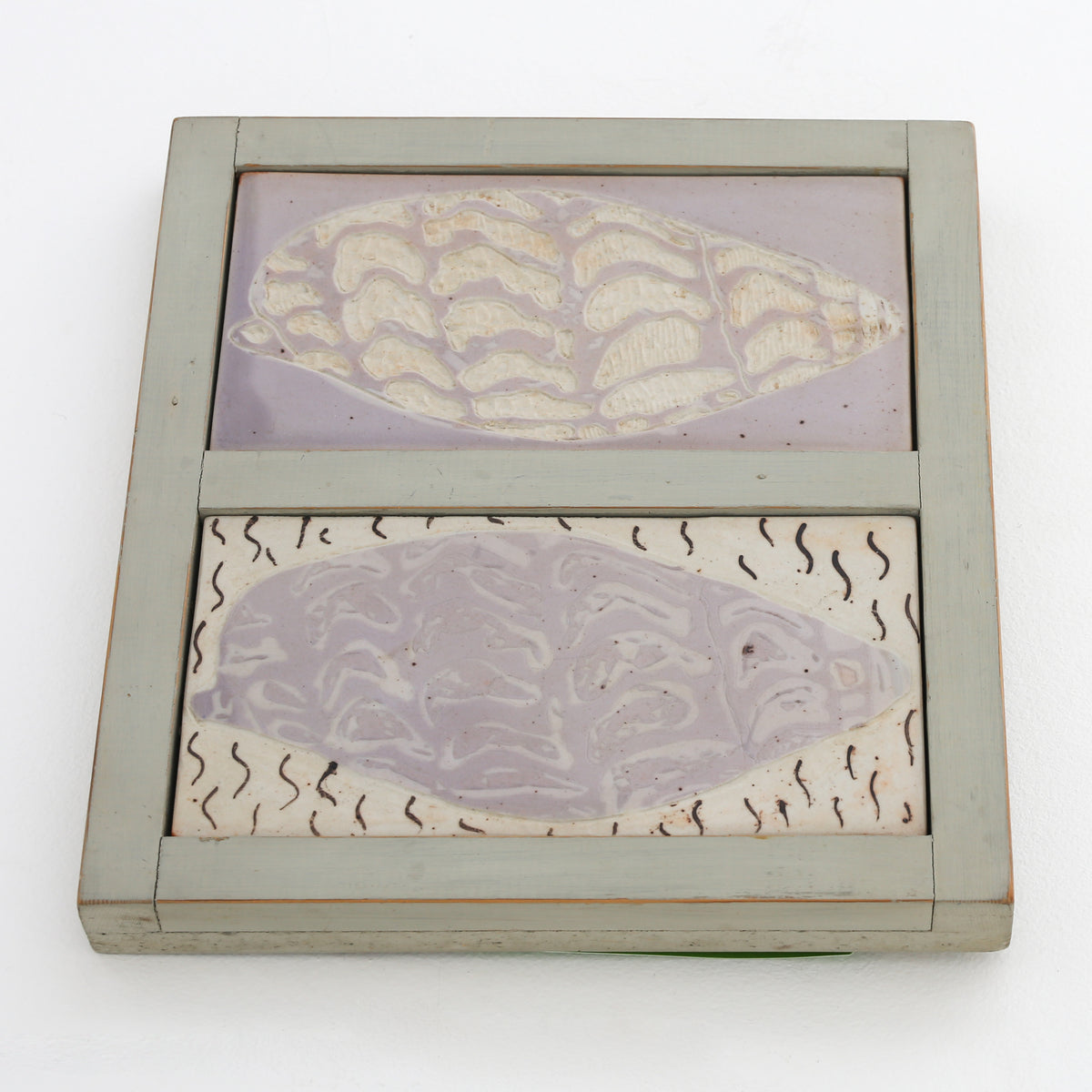 Relief of porcelain tiles