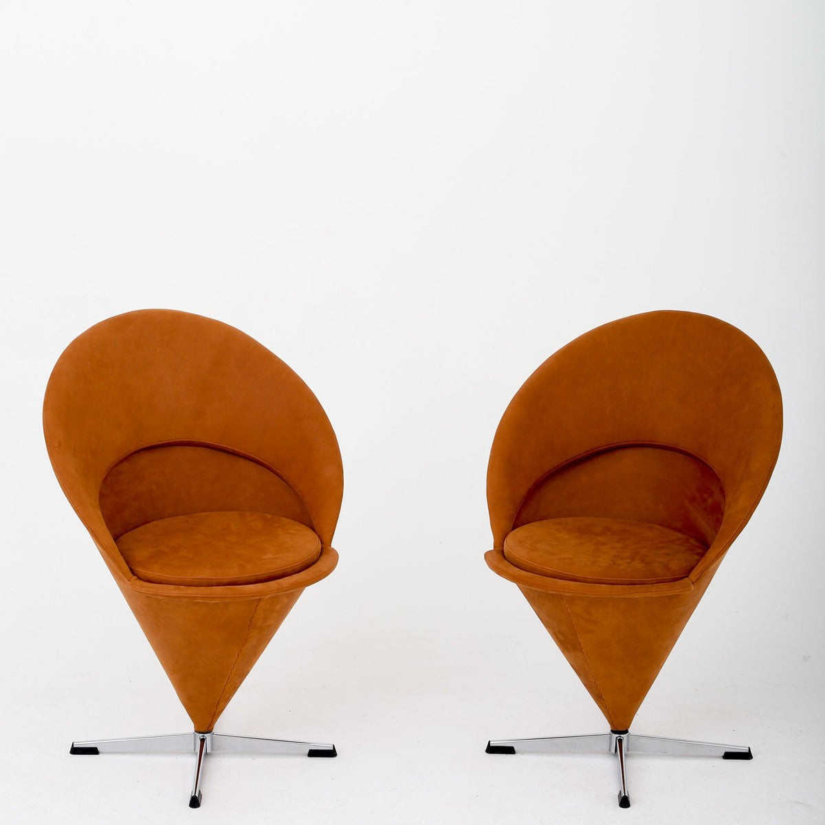 Cone Chair in cognac leather