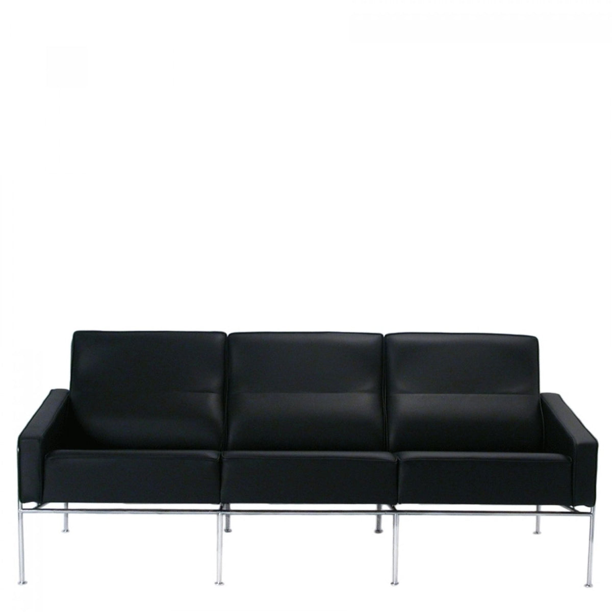 AJ 3303 - Nybetrukket 3 pers. sofa