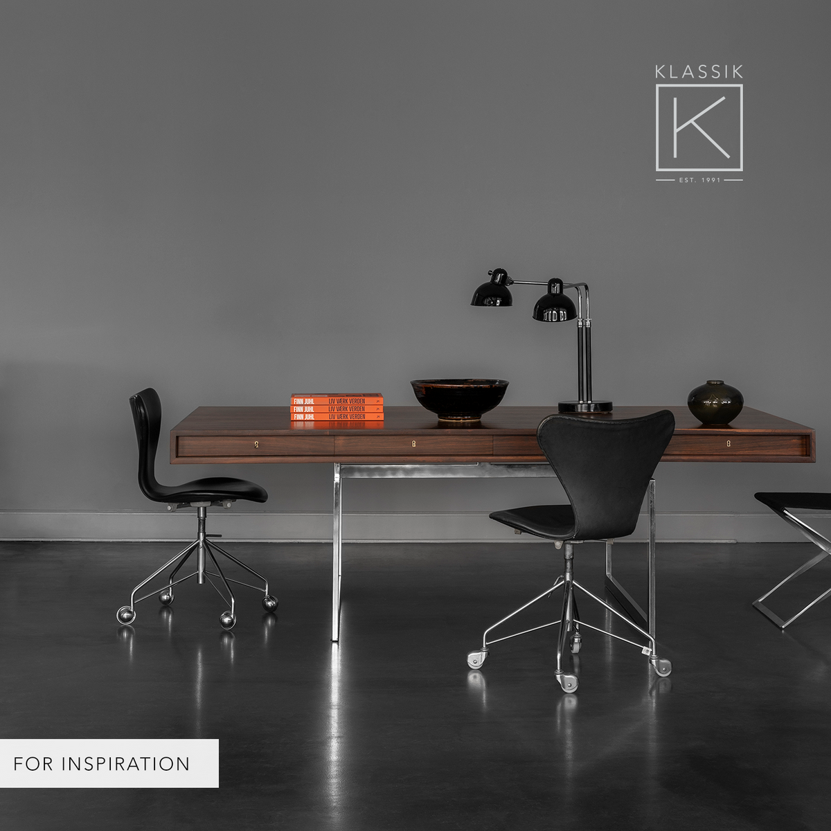 Desk in rosewood