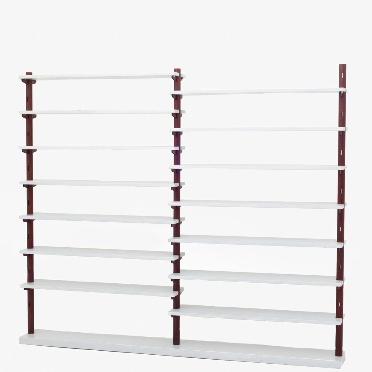 Rare shelf system in teak