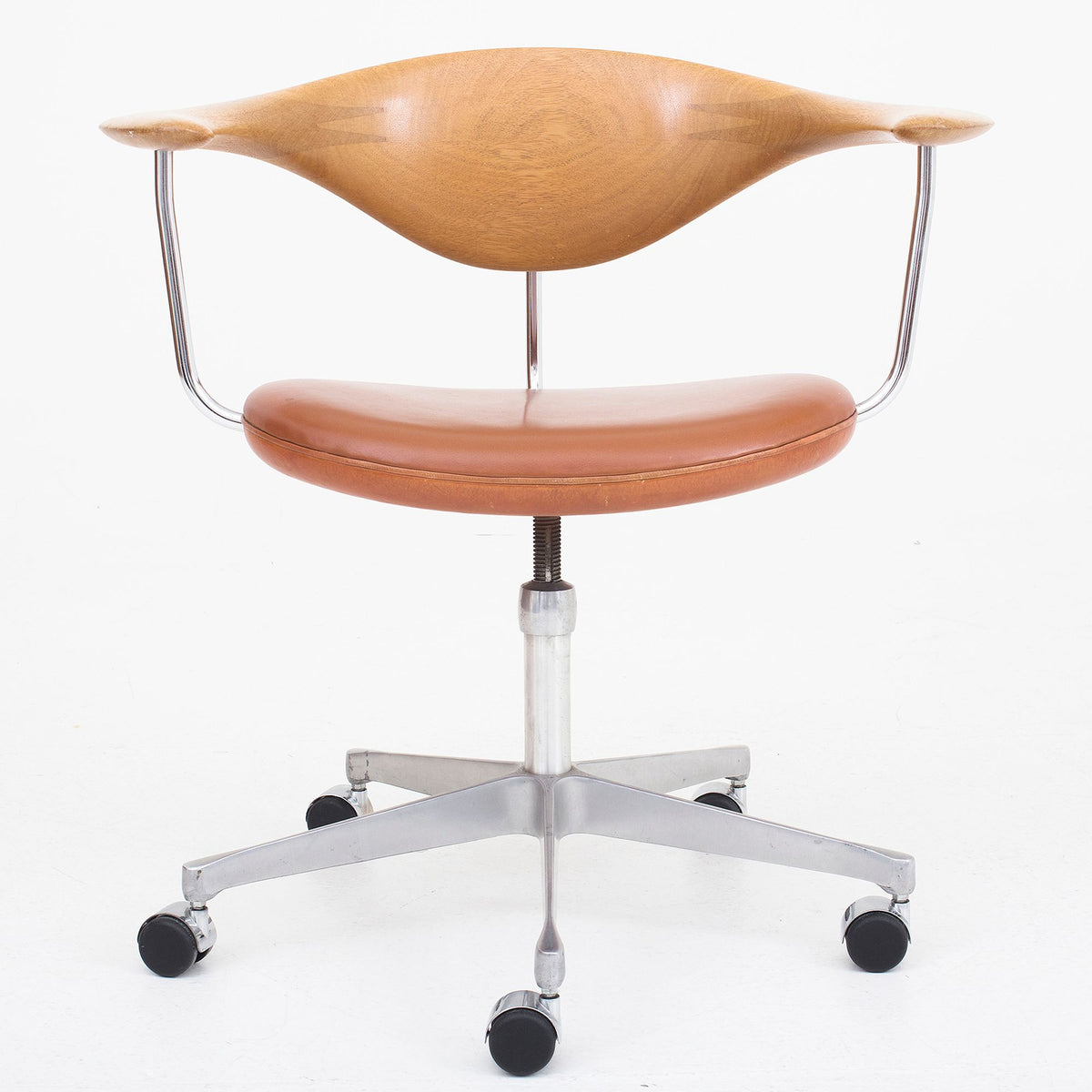 JH 502 - The Swivel Chair