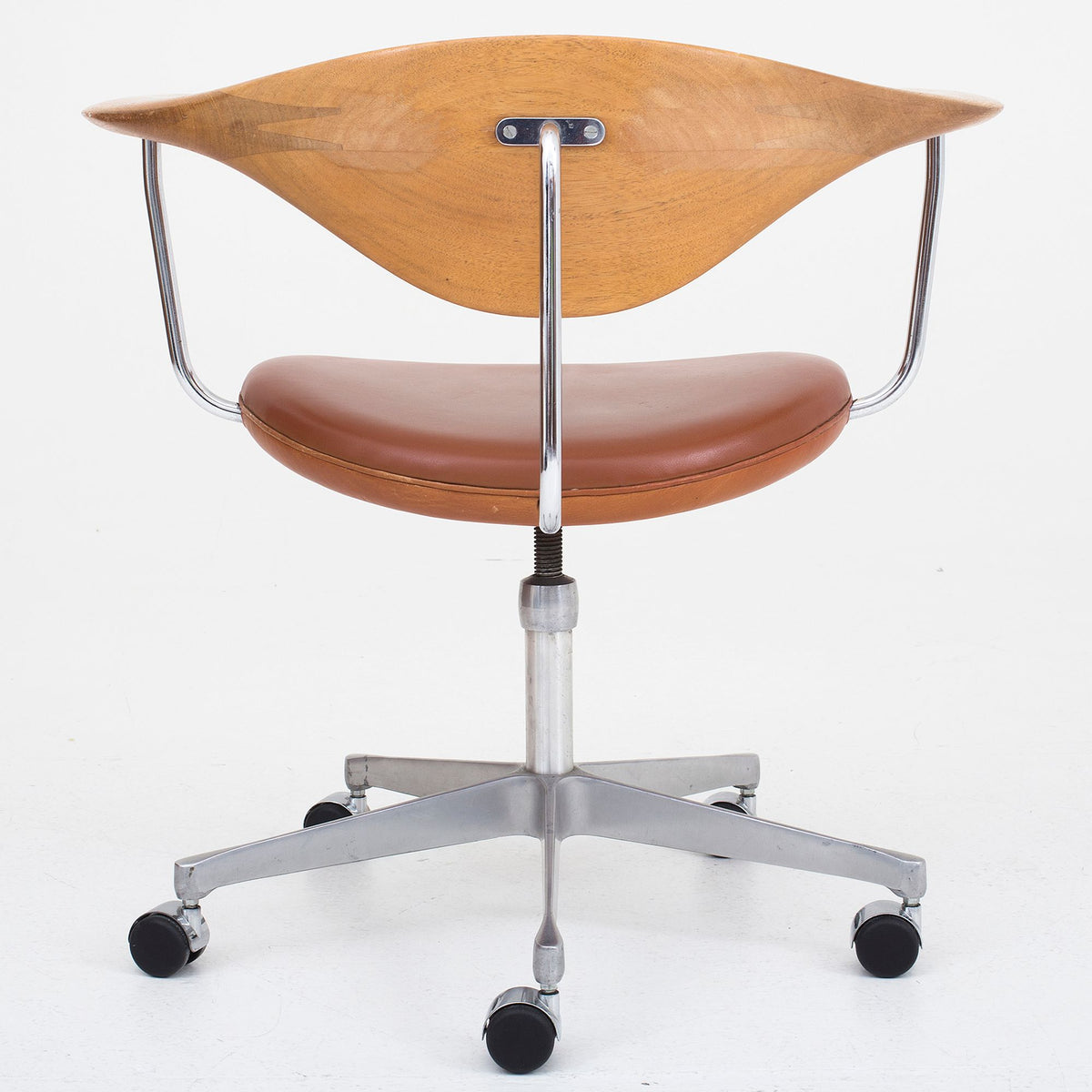 JH 502 - The Swivel Chair