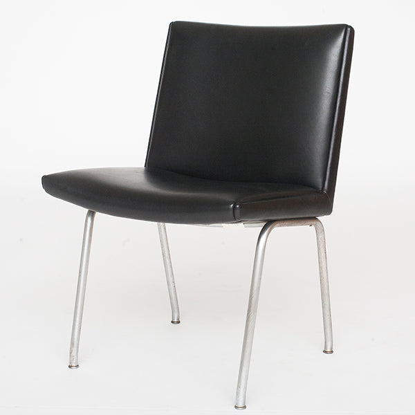 AP 37 - The Airport Chair in leather