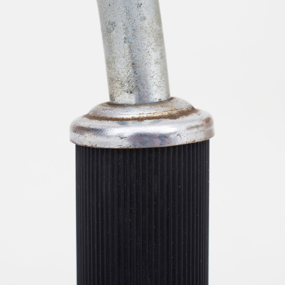 Table lamp in metal