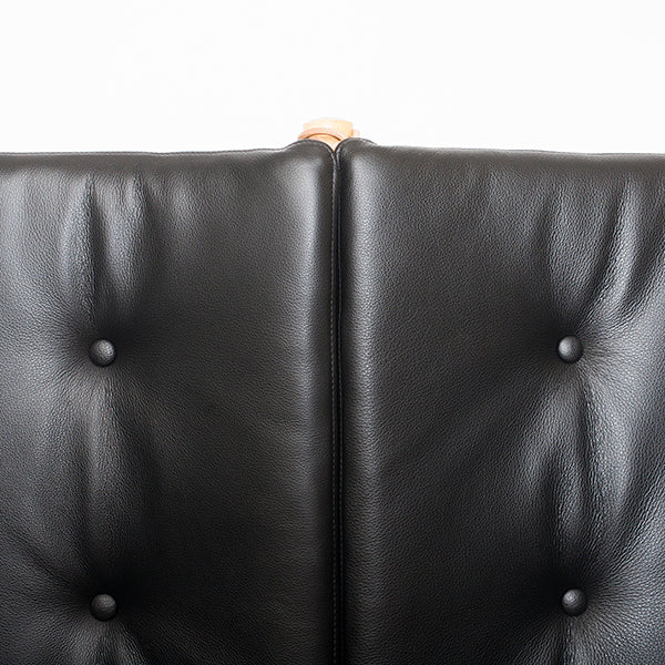 BM 1789 - Reupholstered spoke back sofa