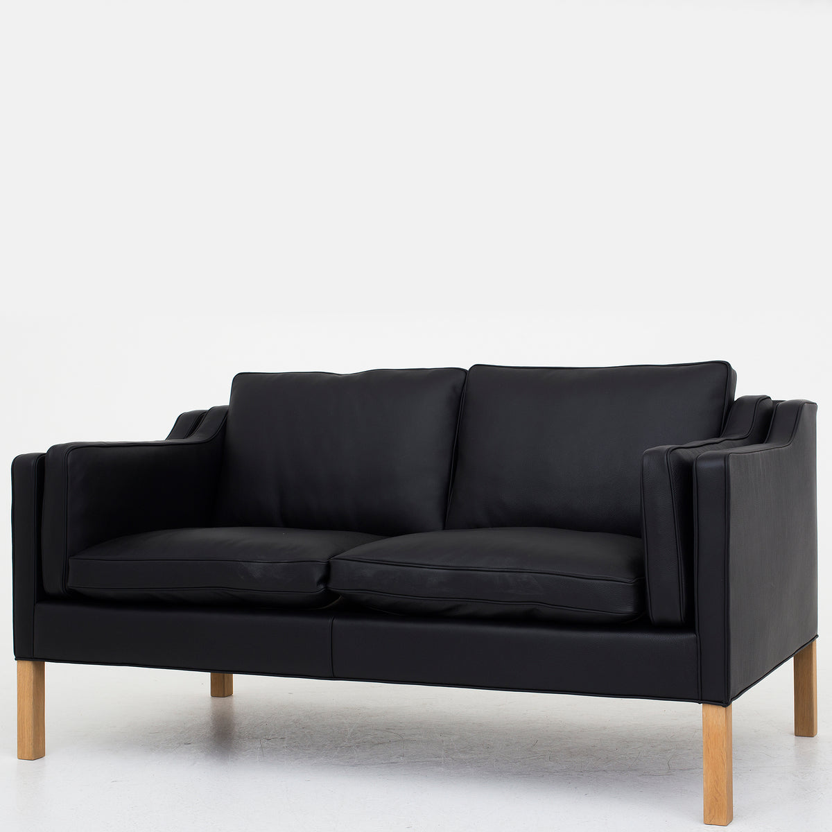 BM 2212 - 2-seater sofa in Klassik black
