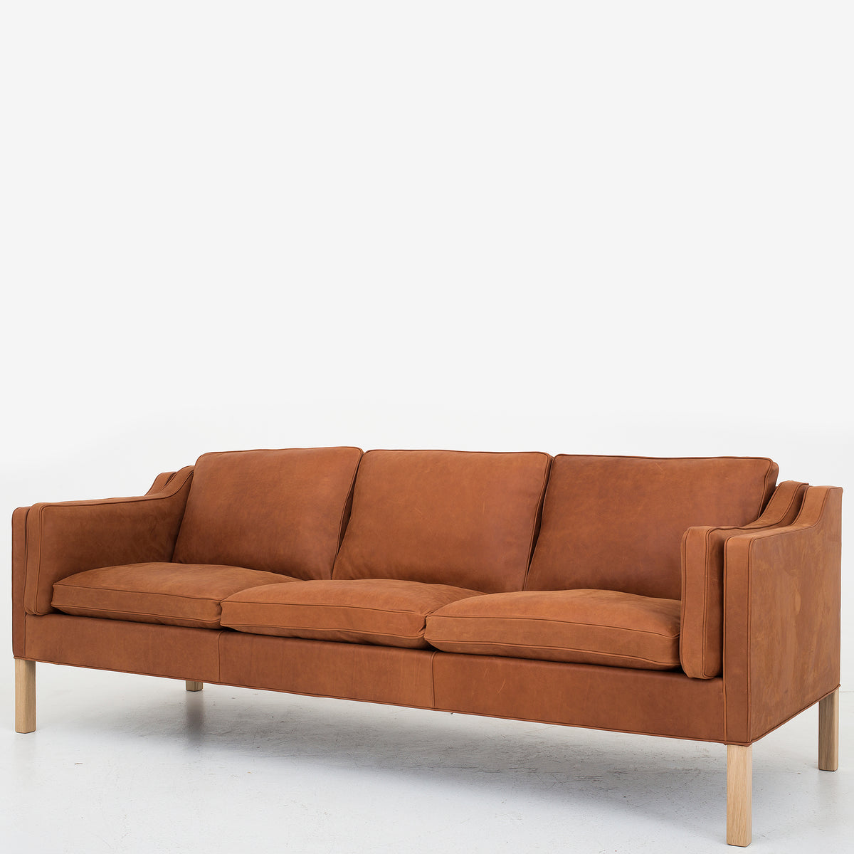 BM 2213 - 3-seater sofa in Dunes Cognac