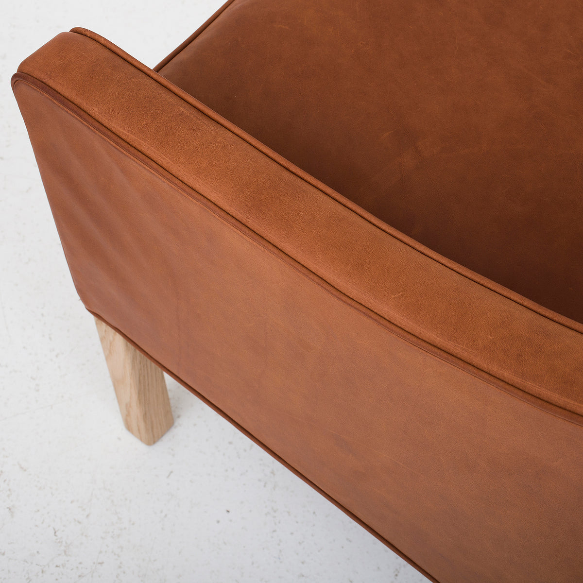 BM 2204 - 'Wing back chair' in Dunes Rust
