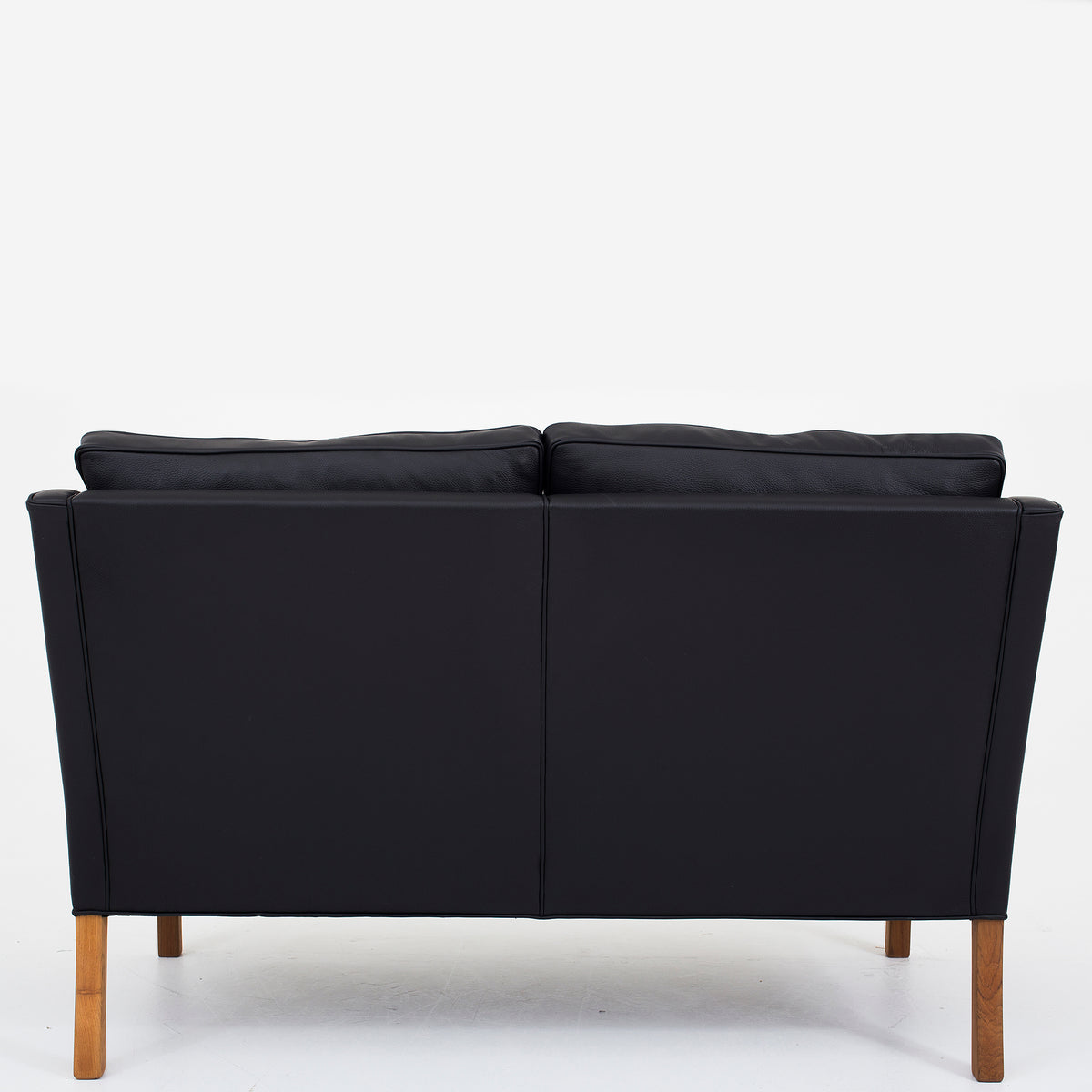 BM 2208 - 2-seater sofa in Klassik black