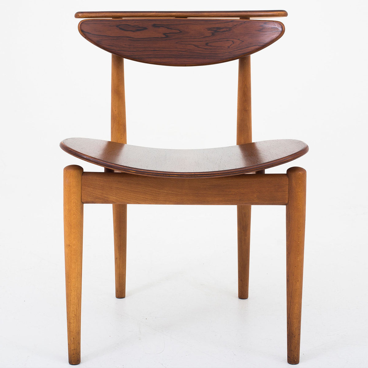 BO 53 - Reading chairs (set)
