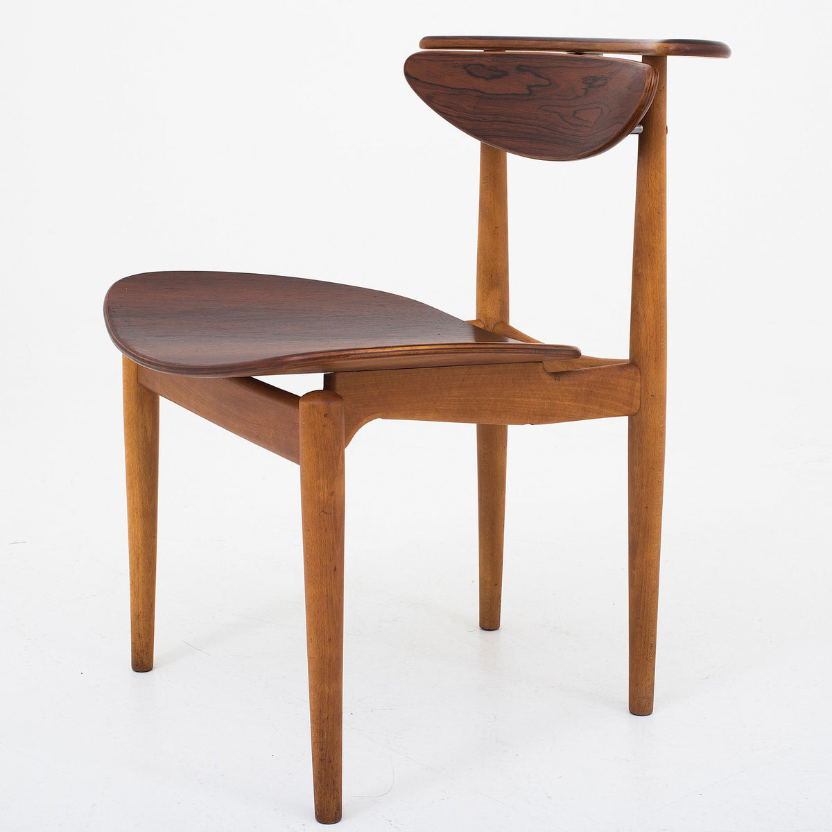 BO 53 - Reading chairs (set)
