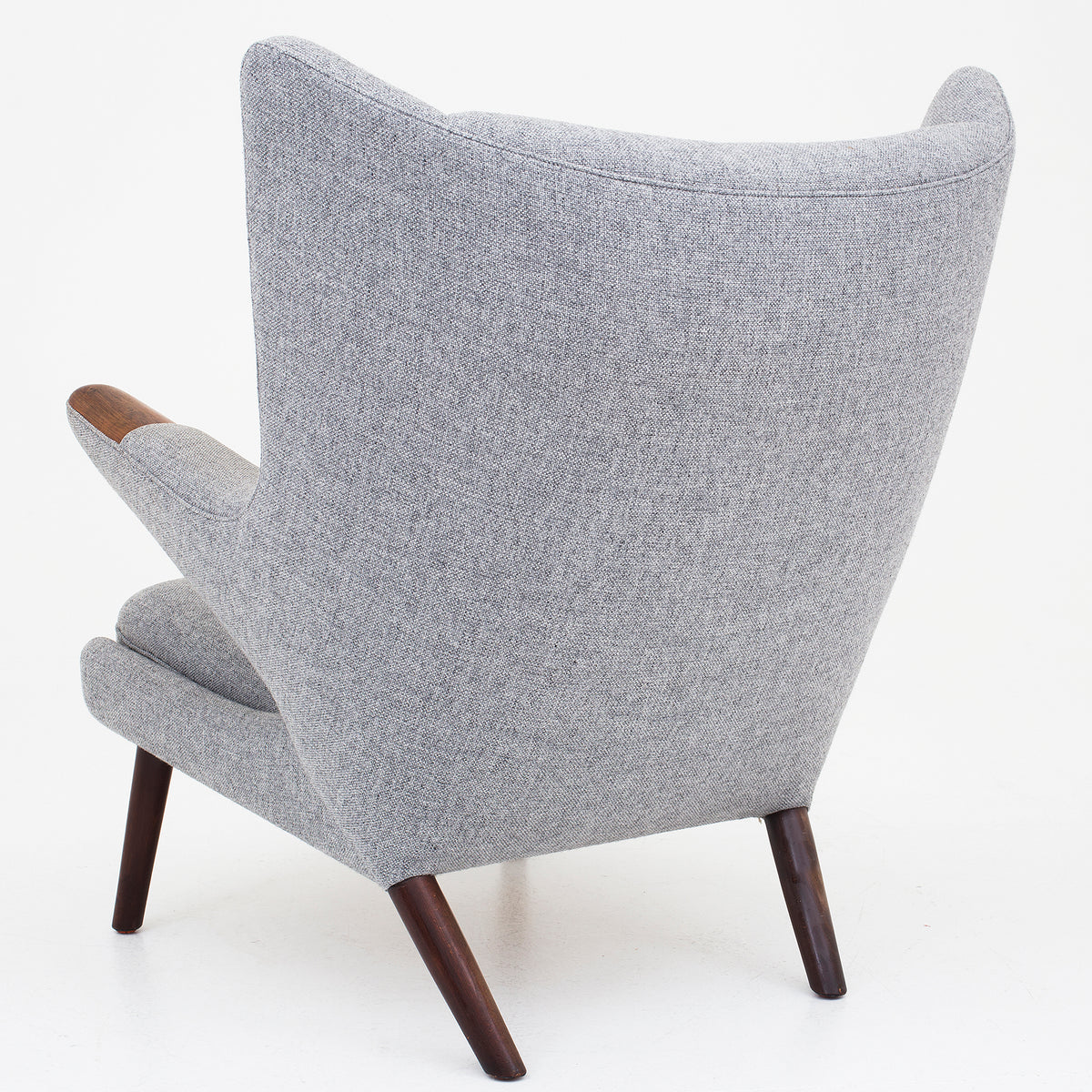 AP 19 - Papa Bear chair in grey wool