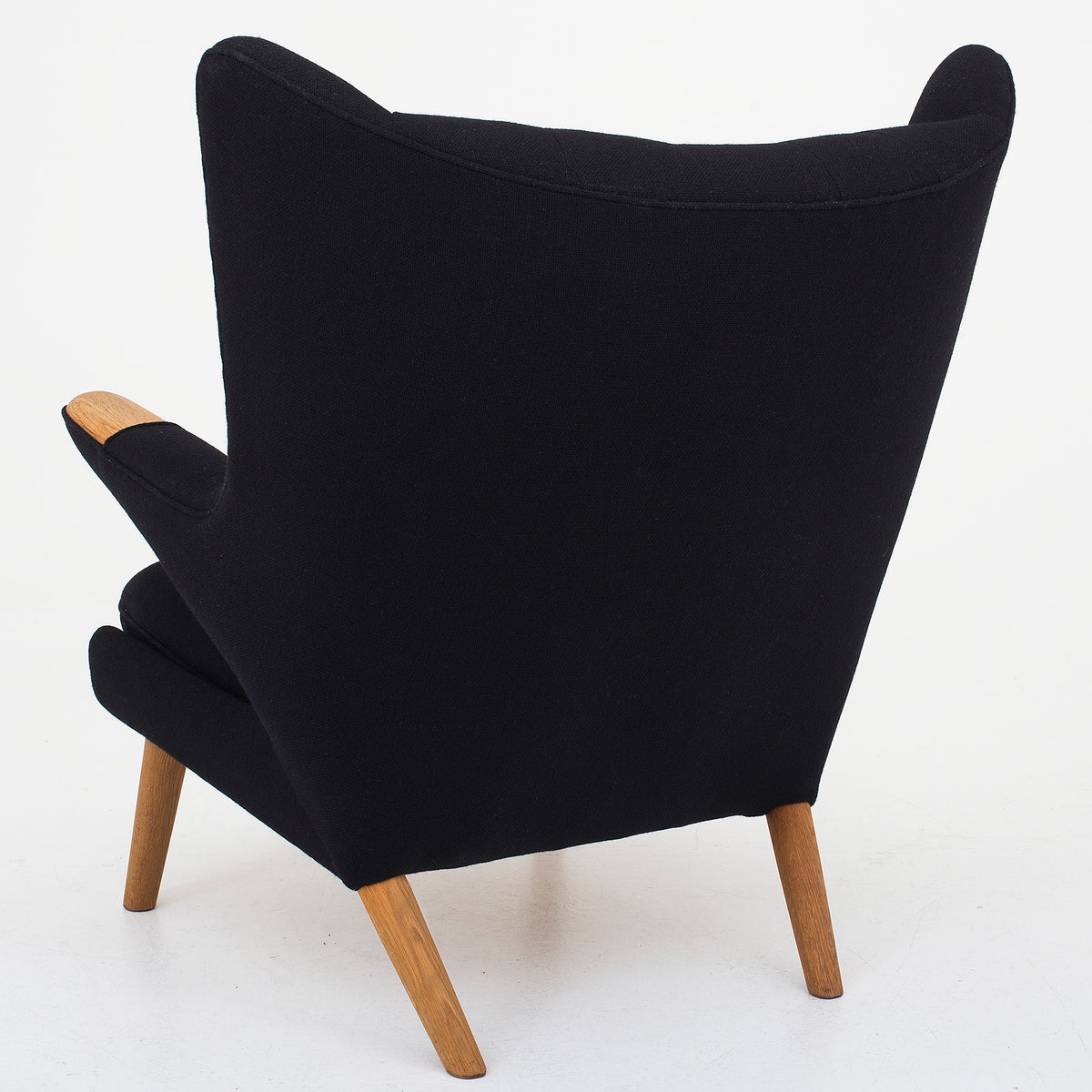 AP 19 - Papa Bear Chair in black wool