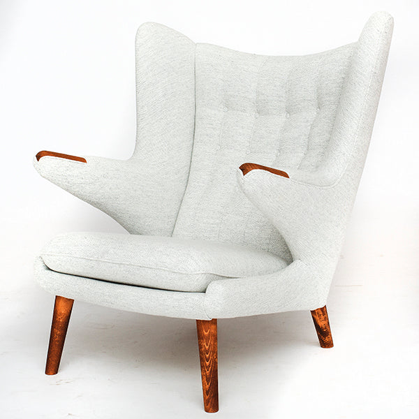 AP 19 - Papa Bear chair in light wool