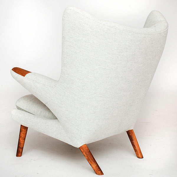 AP 19 - Papa Bear chair in light wool