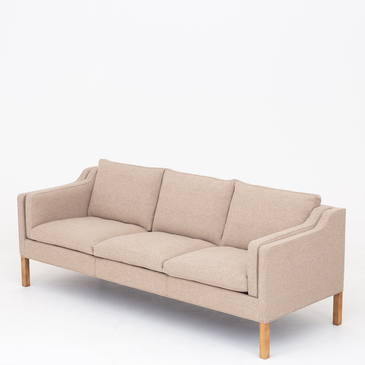 BM 2213 - 3 pers. sofa i nyt tekstil