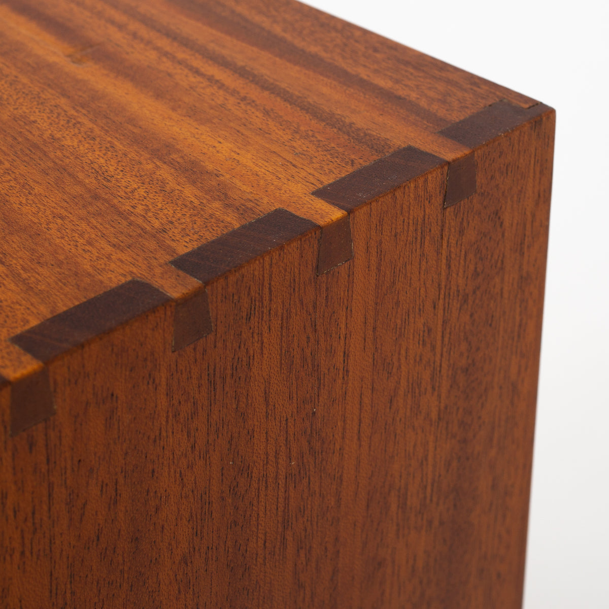 Bookcase in mahogany