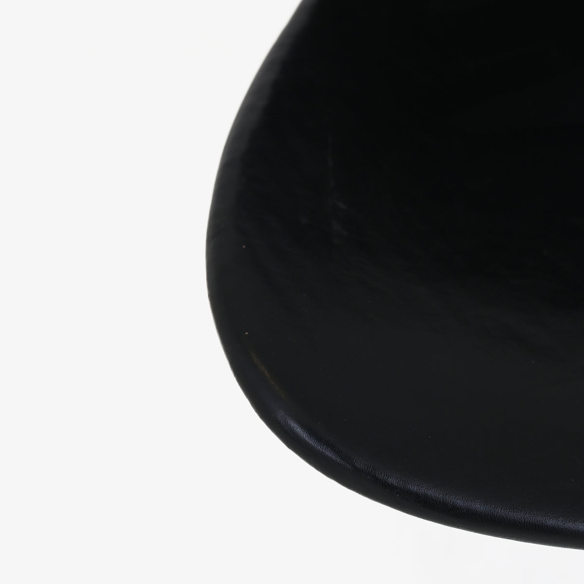 PK 9 - 'Tulip' chair in black leather