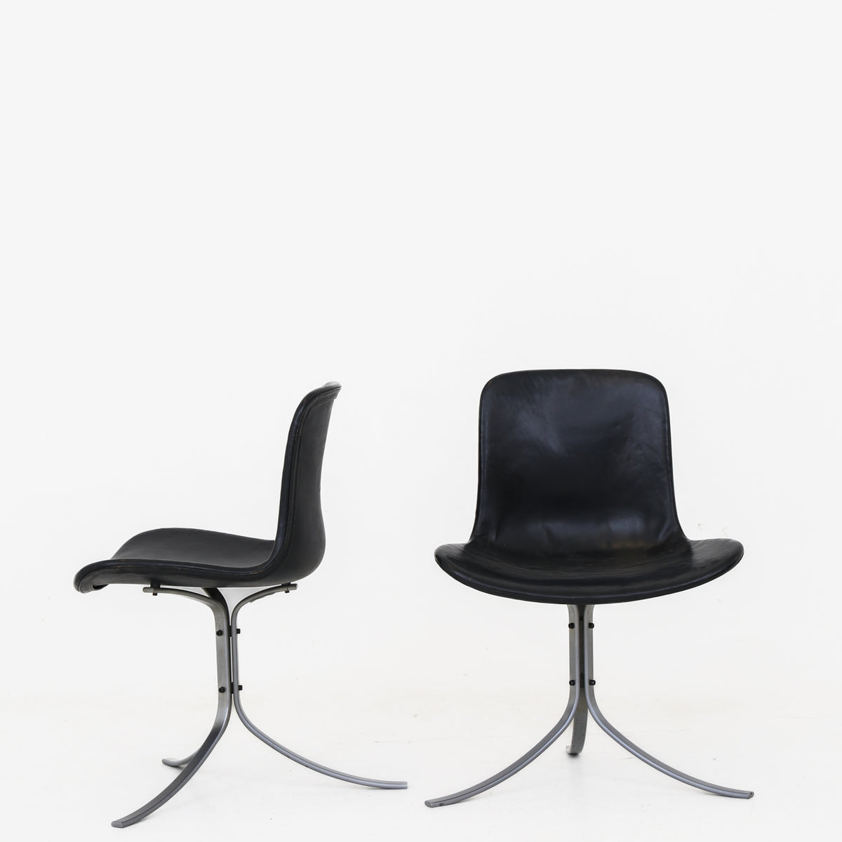 PK 9 - 'Tulip' chair in black leather