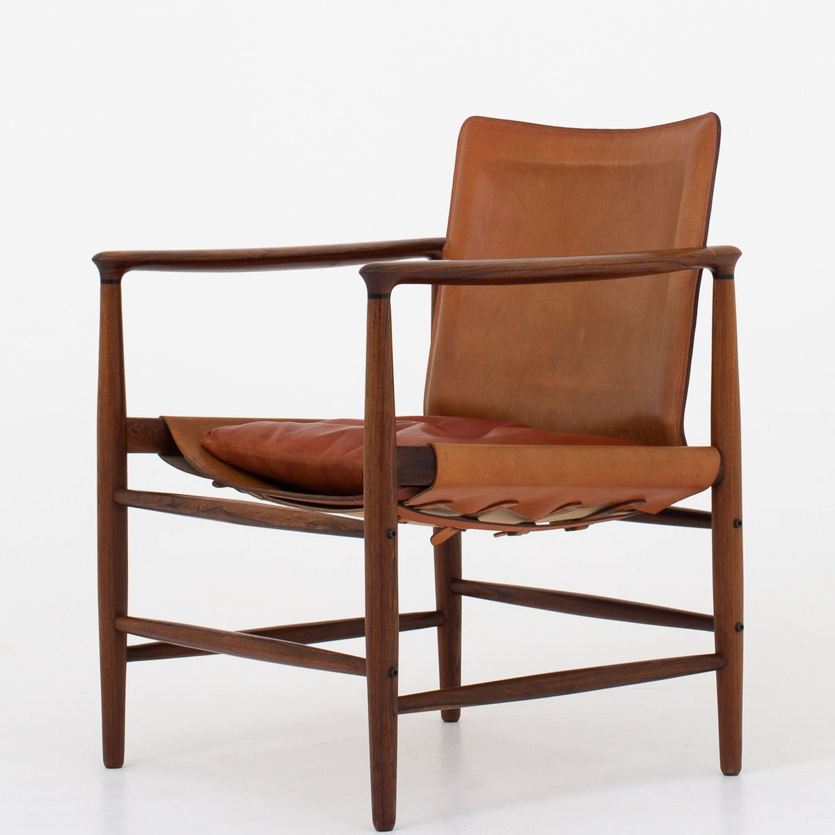 BO 110 - Easy chair in rosewood