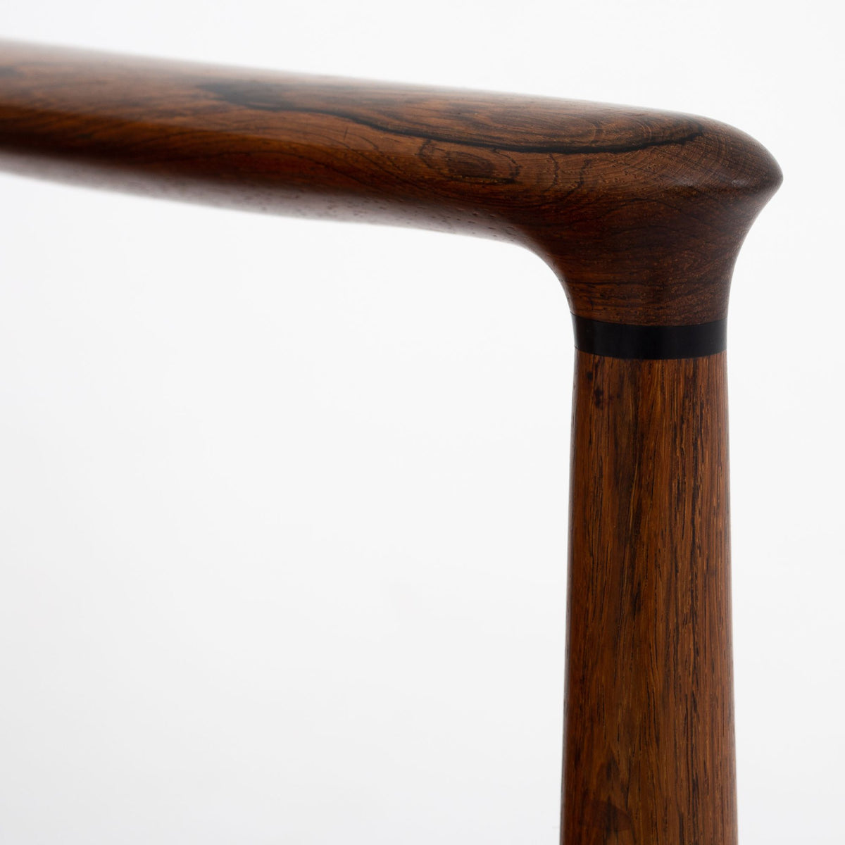 BO 110 - Easy chair in rosewood