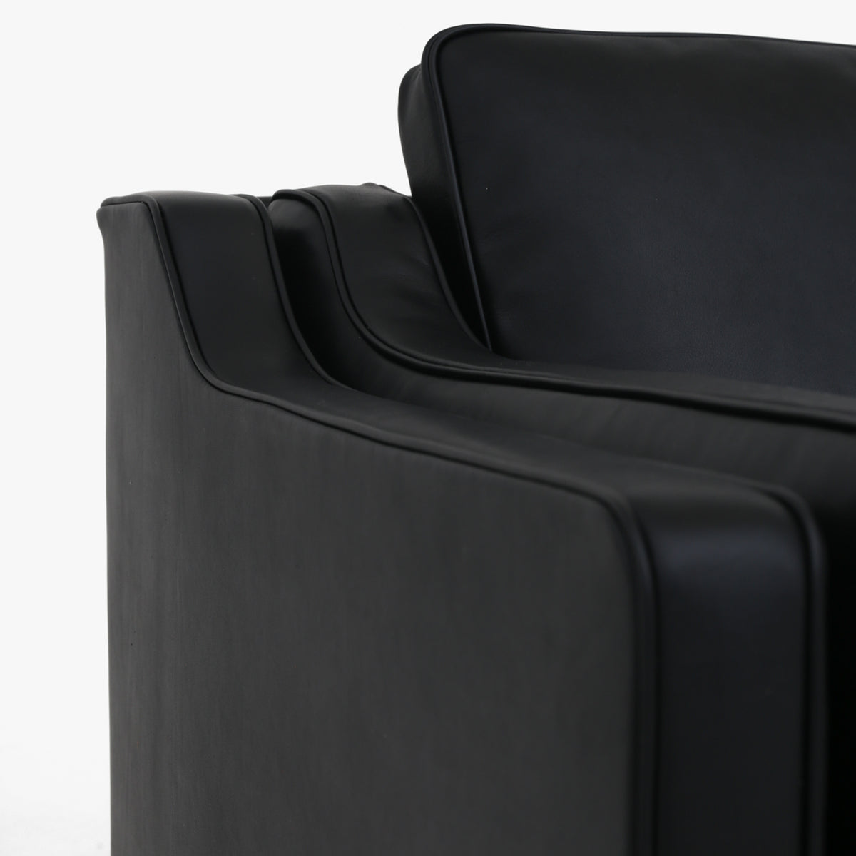 BM 2213 - 3-seater sofa in black Elegance leather