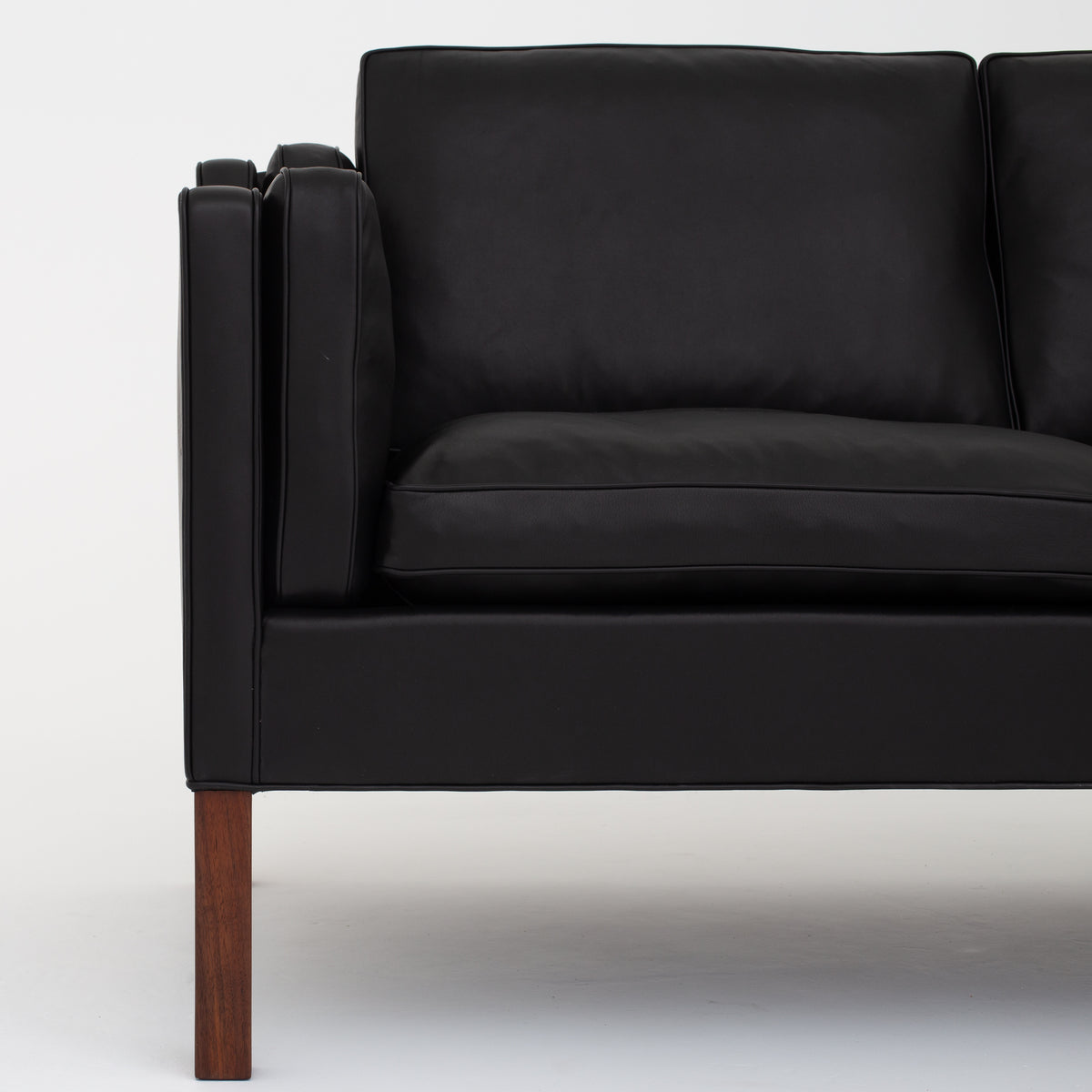BM 2212 - 2-seater sofa in Pleasure Black