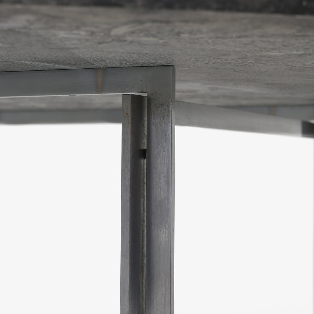 PK 54 - Dining table w. Porsgrunn marble