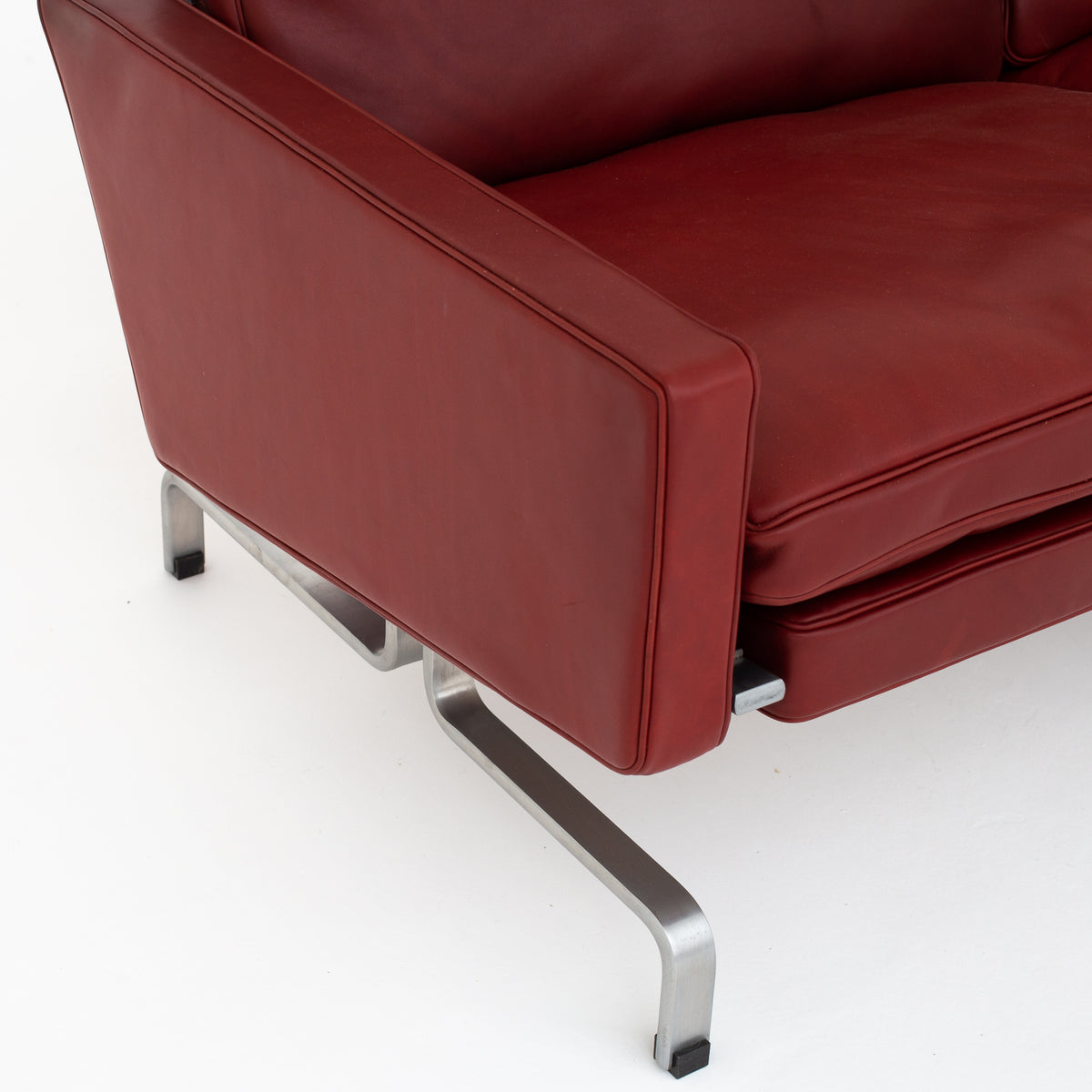 PK 31/2 - 2-seater sofa in Indian Red