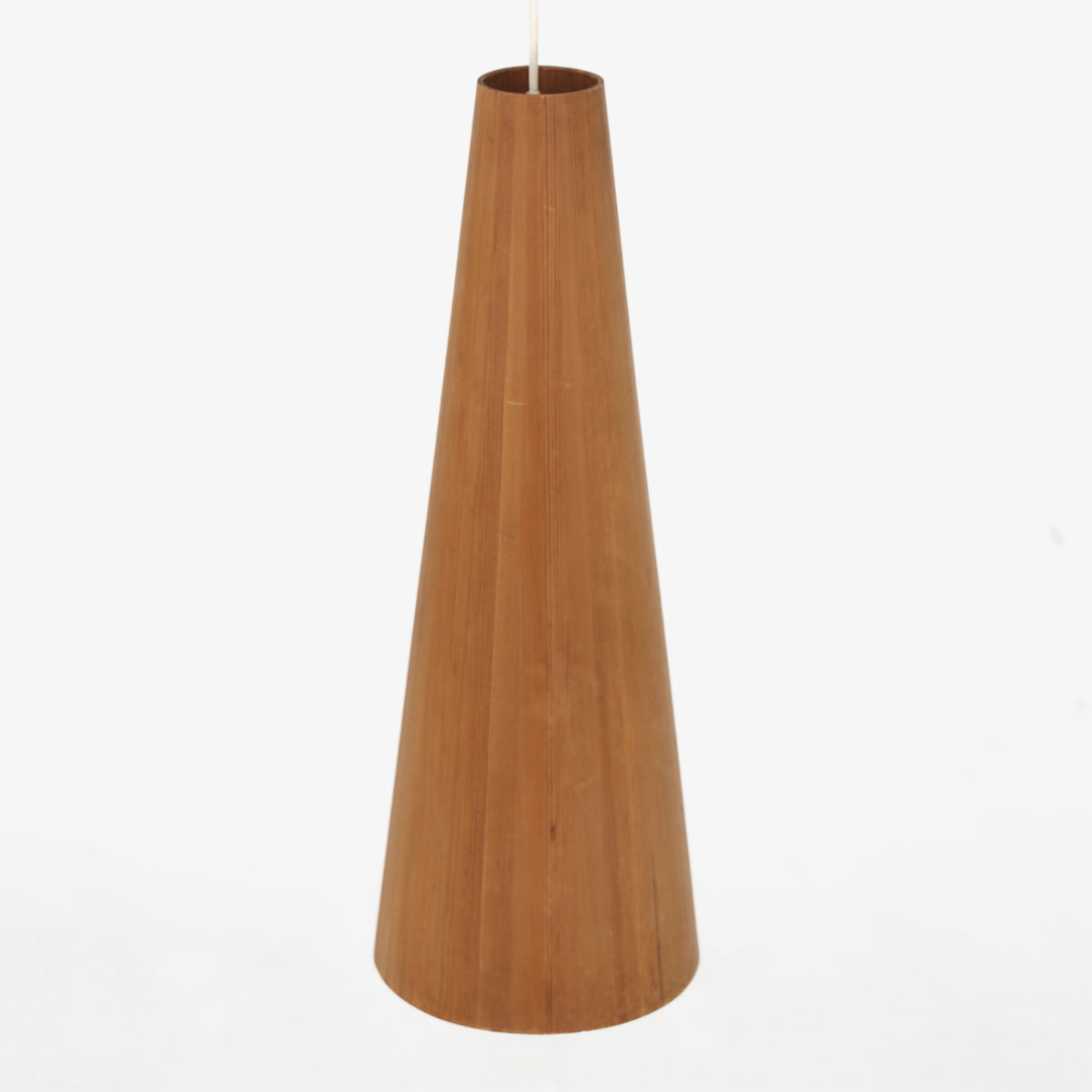 Conus' pendant in Oregon pine