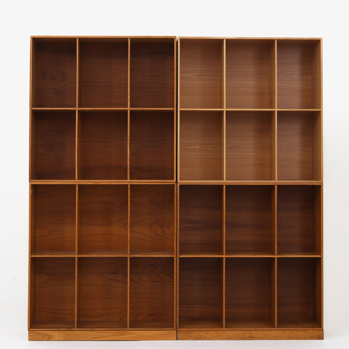 Bookcases in elm (set of 4)