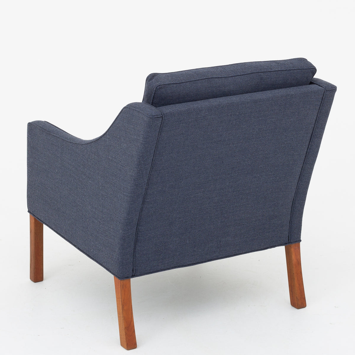 BM 2207 - Easy chair in new textile
