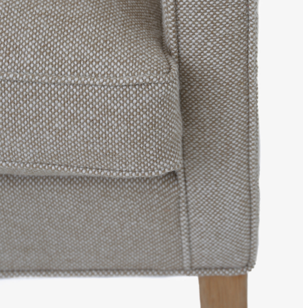 BM 2204 - Wingback Chair in beige wool
